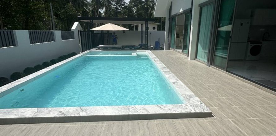 Villa in Surat Thani, Thailand 3 bedrooms № 162317