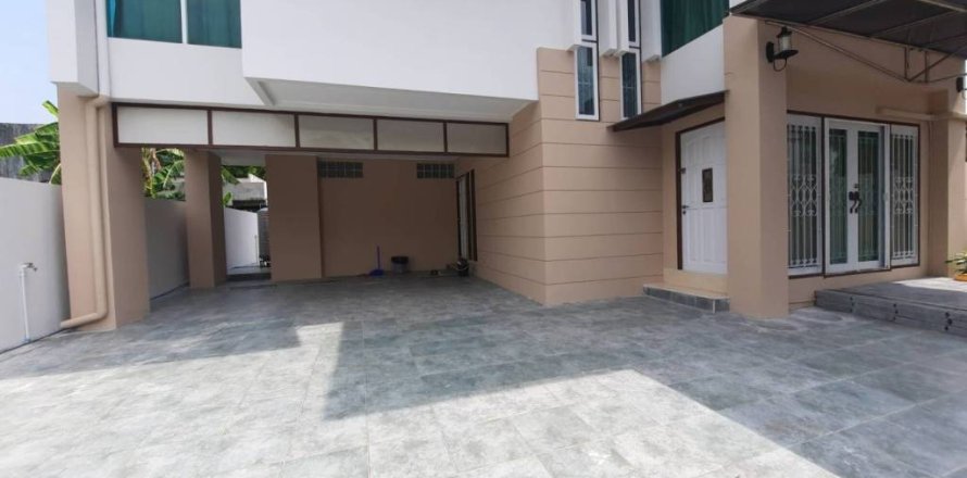 Maison à Bangkok, Thaïlande 4 chambres № 162312