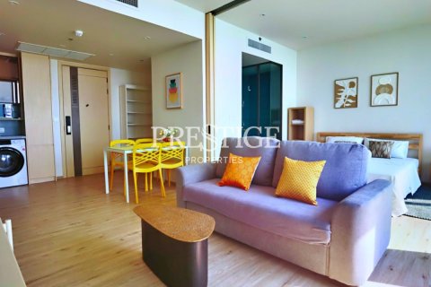 Condo in Pattaya, Thailand, 1 bedroom  № 198252