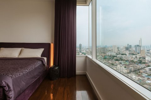 Condo in Khlong San, Bangkok, Thailand, 2 bedrooms № 155250 - photo 12