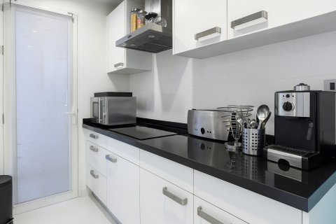 Condo à Watthana, Bangkok, Thaïlande, 2 chambres № 155246 - photo 6