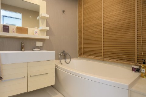 Condo à Watthana, Bangkok, Thaïlande, 2 chambres № 155246 - photo 11