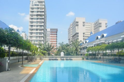 Condo in Watthana, Bangkok, Thailand, 4 bedrooms № 155252 - photo 15