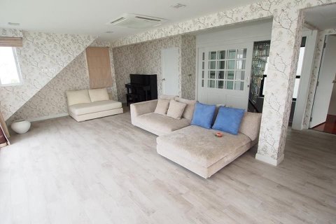 Condo in Watthana, Bangkok, Thailand, 4 bedrooms № 155252 - photo 7