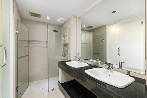 Penthouse in Phuket, Thailand 2 bedrooms № 173508 - photo 22