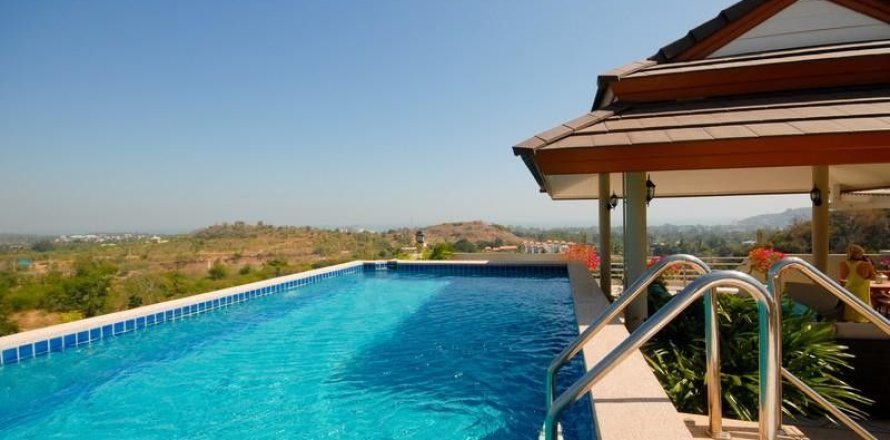 Condo in Hua Hin, Thailand, 3 bedrooms  № 173507