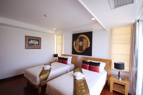 Condo in Hua Hin, Thailand, 3 bedrooms  № 173507 - photo 13
