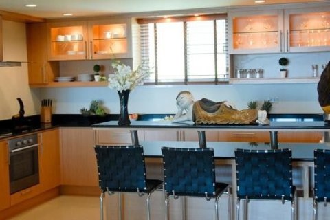 Condo in Hua Hin, Thailand, 3 bedrooms  № 173507 - photo 11