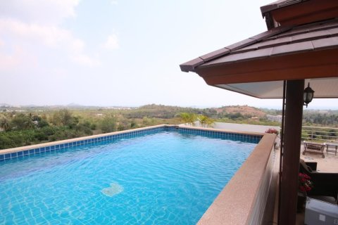 Condo in Hua Hin, Thailand, 3 bedrooms  № 173507 - photo 27