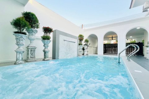 Maison à Pattaya, Thaïlande 3 chambres № 173509 - photo 11