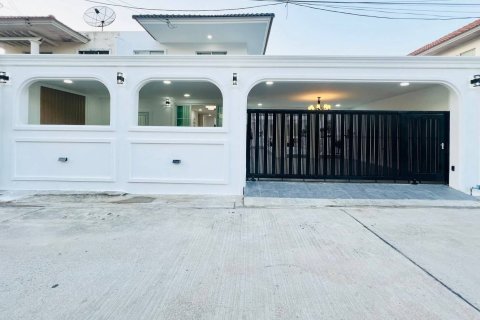 Maison à Pattaya, Thaïlande 3 chambres № 173509 - photo 5