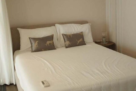 Condo in Ratchathewi, Bangkok, Thailand, 2 bedrooms  № 173510 - photo 9