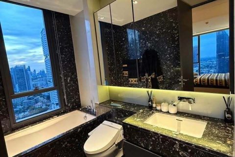 Студия в кондо в Клонг Тоэй, Бангкок, Таиланд № 173506 - фото 2