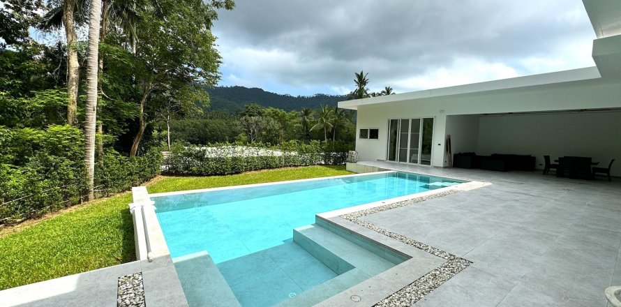 Villa in Ko Samui, Thailand 4 bedrooms № 140695