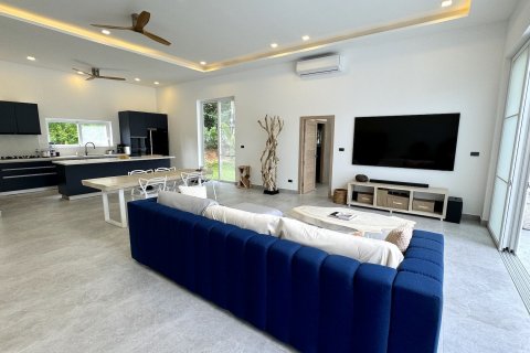 Villa in Ko Samui, Thailand 4 bedrooms № 140695 - photo 4
