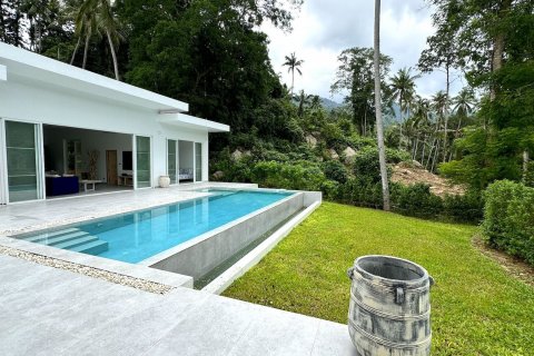 Villa in Ko Samui, Thailand 4 bedrooms № 140695 - photo 2