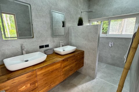 Villa in Ko Samui, Thailand 4 bedrooms № 140695 - photo 11