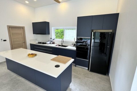 Villa in Ko Samui, Thailand 4 bedrooms № 140695 - photo 6