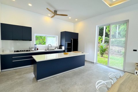 Villa in Ko Samui, Thailand 4 bedrooms № 140695 - photo 5