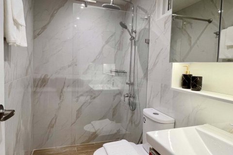 Кондоминиум с 3 спальнями в Ян Наве, Бангкок, Таиланд № 142780 - фото 12