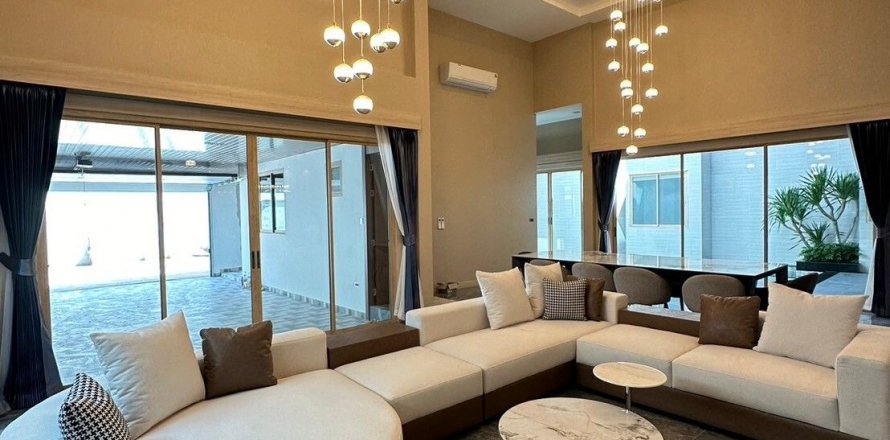 Maison à Pattaya, Thaïlande 4 chambres № 142782