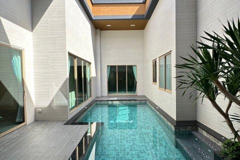 Maison à Pattaya, Thaïlande 4 chambres № 142782 - photo 17