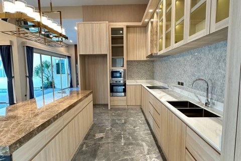 Maison à Pattaya, Thaïlande 4 chambres № 142782 - photo 5