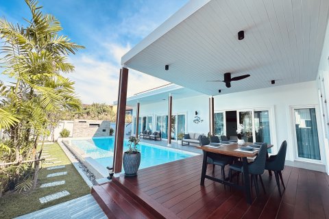 Вилла в Хуа Хине, Таиланд с 3 спальнями  № 151440 - фото 3