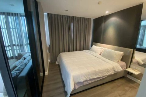 Студия в кондо в Клонг Тоэй, Бангкок, Таиланд № 151443 - фото 4