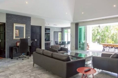 Вилла в Хуа Хине, Таиланд с 3 спальнями  № 147015 - фото 4