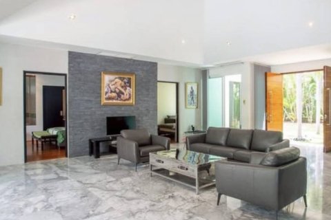 Вилла в Хуа Хине, Таиланд с 3 спальнями  № 147015 - фото 2