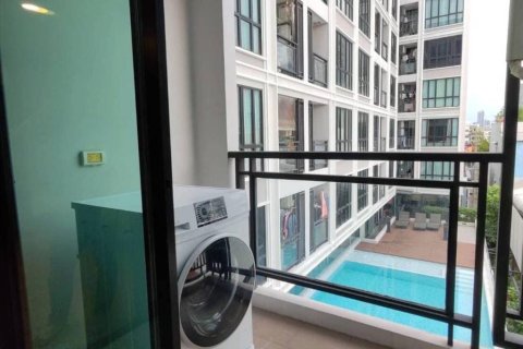 Condo in Bangkok, Thailand, 2 bedrooms  № 147018 - photo 9