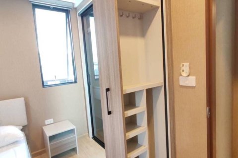 Condo in Bangkok, Thailand, 2 bedrooms  № 147018 - photo 7