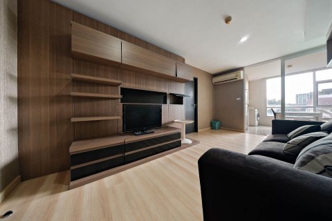 Condo à Chatuchak, Bangkok, Thaïlande, 3 chambres  № 138551