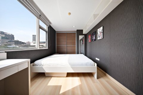 Condo à Chatuchak, Bangkok, Thaïlande, 3 chambres  № 138551 - photo 4