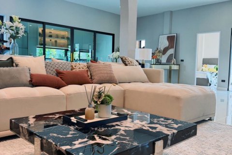 Maison à Bang Lamung, Thaïlande 5 chambres № 172392 - photo 5