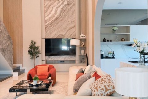 Maison à Bang Lamung, Thaïlande 5 chambres № 172392 - photo 7