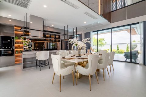 Maison à Pattaya, Thaïlande 5 chambres № 172393 - photo 10