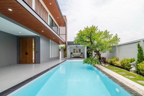 Maison à Pattaya, Thaïlande 5 chambres № 172393