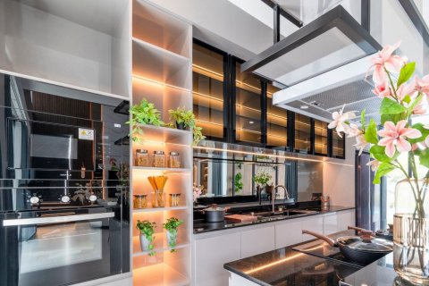 Maison à Pattaya, Thaïlande 5 chambres № 172393 - photo 8