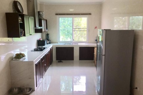 House in Rayong, Thailand 3 bedrooms № 148874 - photo 5