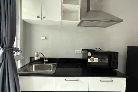 Студия в кондо в Клонг Тоэй, Бангкок, Таиланд № 148879 - фото 6