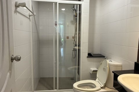 Студия в кондо в Клонг Тоэй, Бангкок, Таиланд № 148879 - фото 10