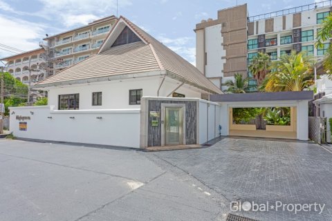 Maison à Pattaya, Thaïlande 4 chambres № 177810