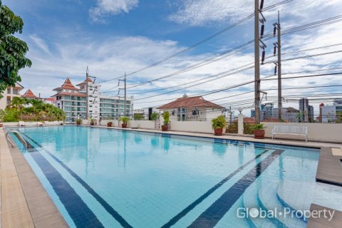 Propriété commerciale à Pattaya, Thaïlande 650 m2 № 177808 - photo 6