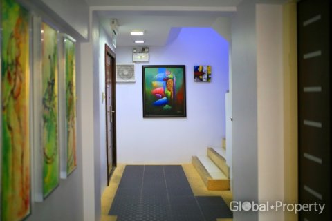 Propriété commerciale à Pattaya, Thaïlande 650 m2 № 177808 - photo 18