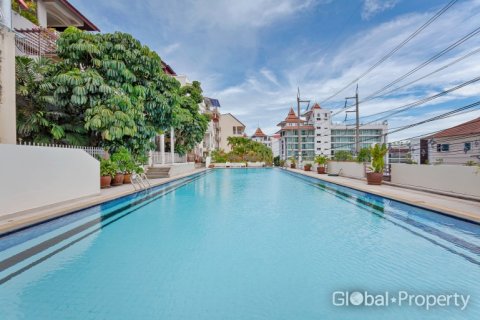 Propriété commerciale à Pattaya, Thaïlande 650 m2 № 177808 - photo 10