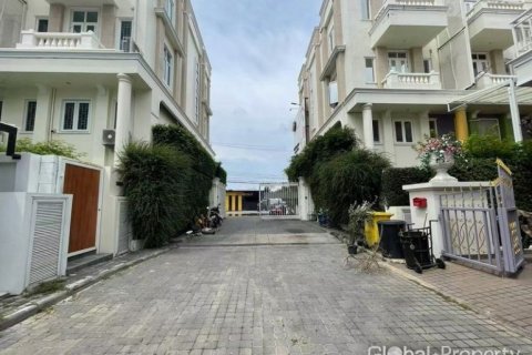 House in Pattaya, Thailand 3 bedrooms № 177807