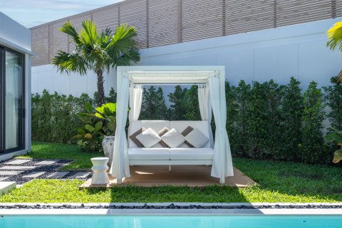 Villa in Phuket, Thailand 4 bedrooms № 152421 - photo 4