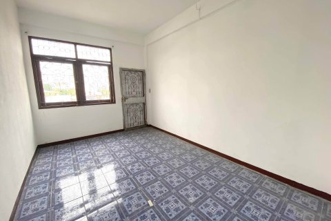 Townhouse in Nonthaburi, Thailand 6 bedrooms № 153488 - photo 7